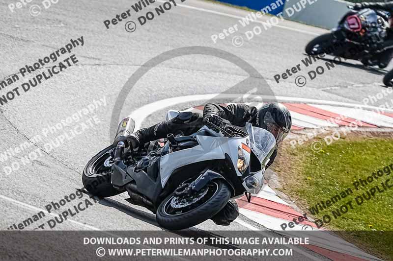 donington no limits trackday;donington park photographs;donington trackday photographs;no limits trackdays;peter wileman photography;trackday digital images;trackday photos